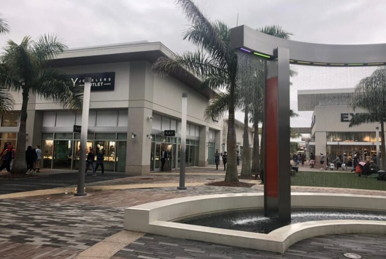 Compras em Daytona Beach-min