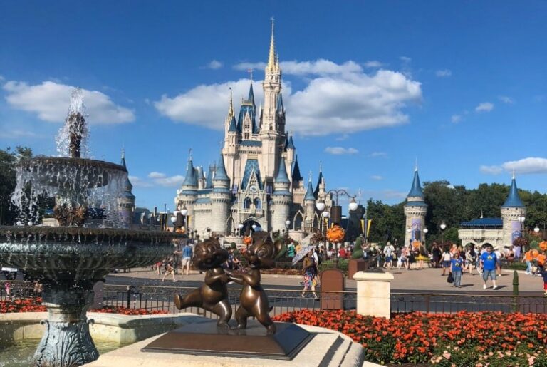 Como pedir comida pelo celular na Disney