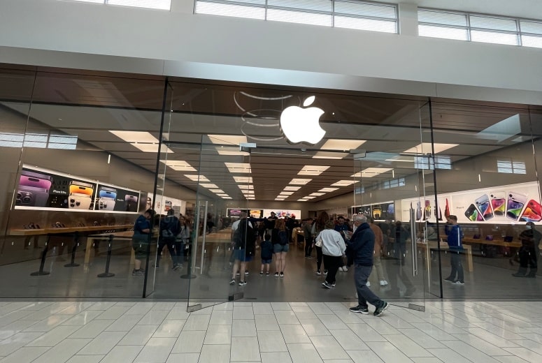Apple Store - Florida Mall - Orlando, FL - Apple Stores on